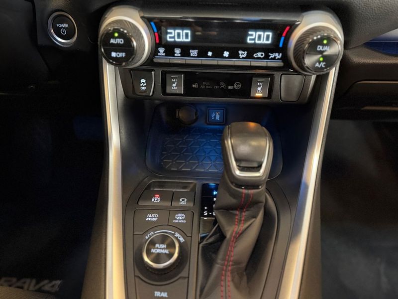 Toyota RAV4 bild 12