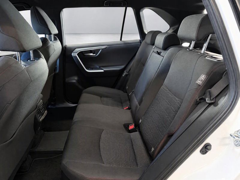 Toyota RAV4 bild 10