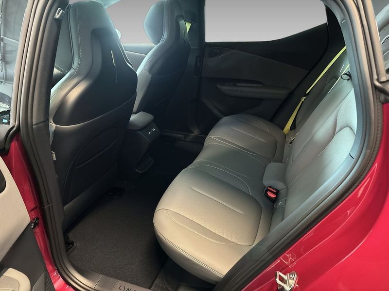 Lynk & Co 02 bild 18