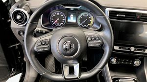 MG ZS EV bild 16