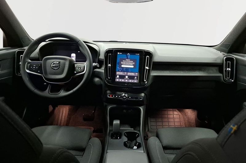 Volvo EX40 bild 6