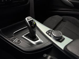 BMW 320 bild 14