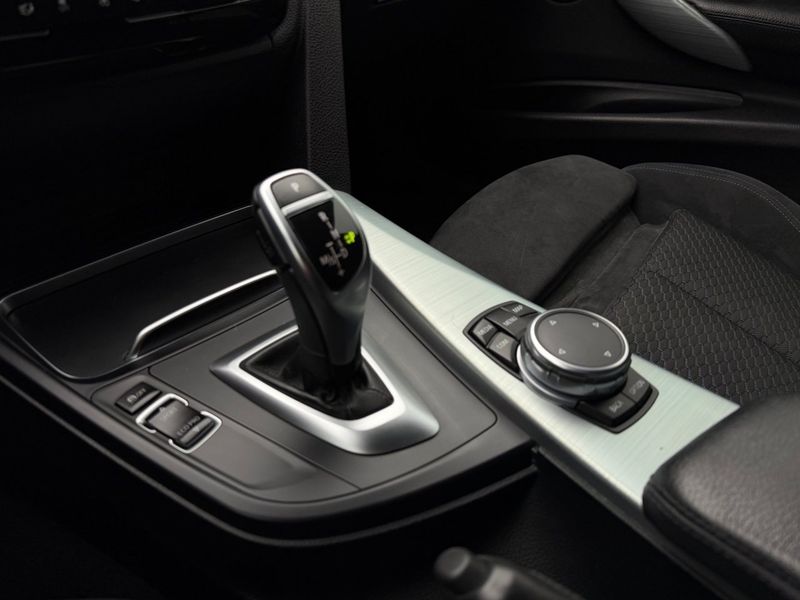 BMW 320 bild 14