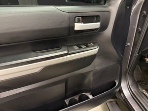 Toyota Tundra bild 9