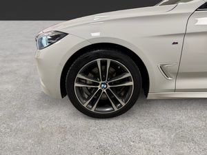BMW 330 bild 17