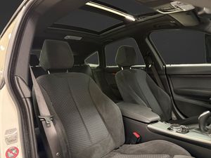 BMW 330 bild 12