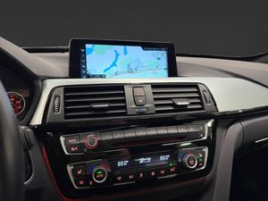 BMW 330 bild 14