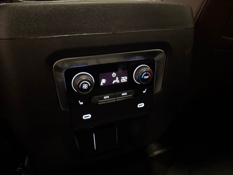 Chevrolet Tahoe bild 12