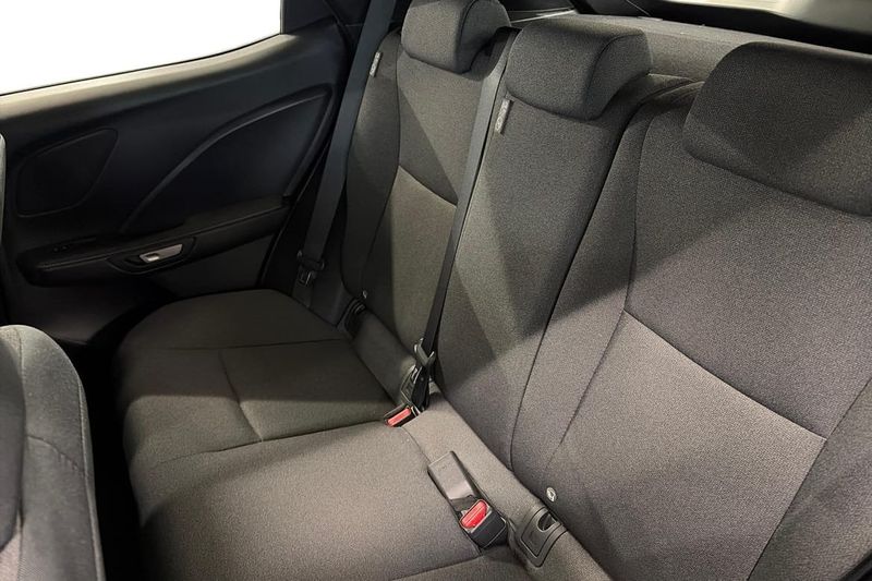 Lexus LBX bild 19