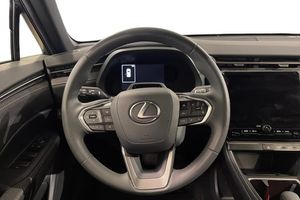 Lexus LBX bild 9