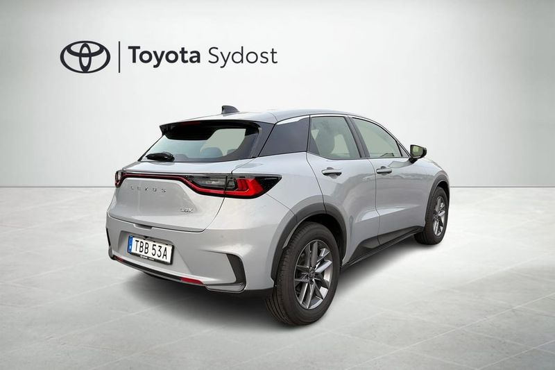 Lexus LBX bild 2
