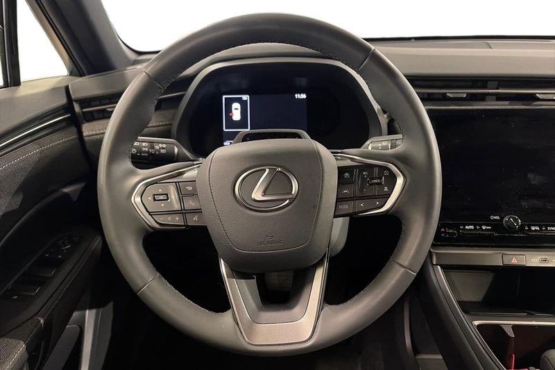 Lexus LBX bild 12