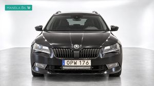 Skoda Superb bild 2