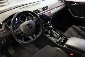 Skoda Superb bild 8