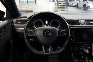 Skoda Superb bild 7