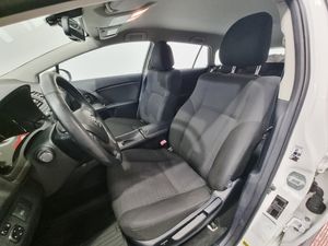 Toyota Avensis bild 7