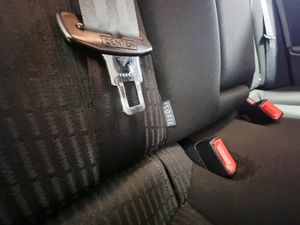 Toyota Avensis bild 24