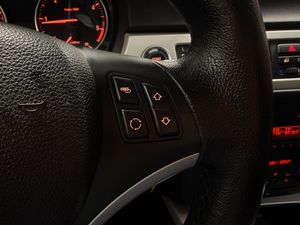 BMW 320 bild 16