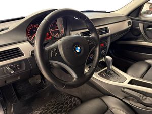 BMW 320 bild 8