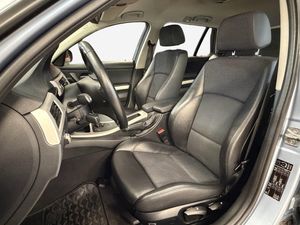 BMW 320 bild 11