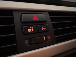 BMW 320 bild 26