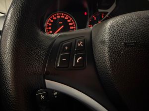 BMW 320 bild 17