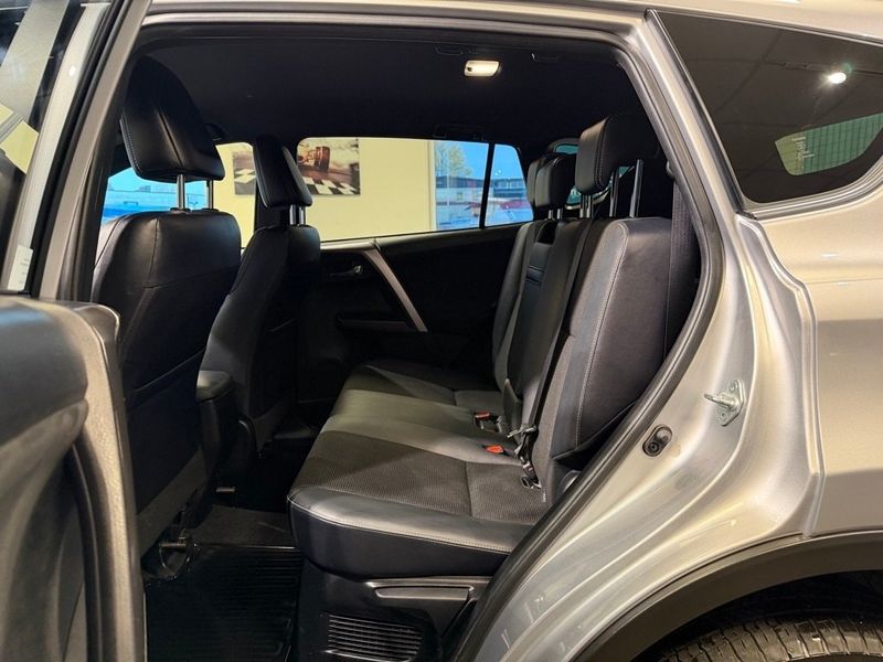 Toyota RAV4 bild 22
