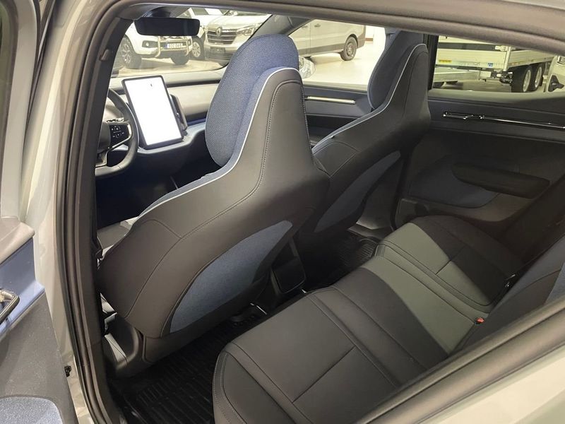 Volvo EX30 bild 6