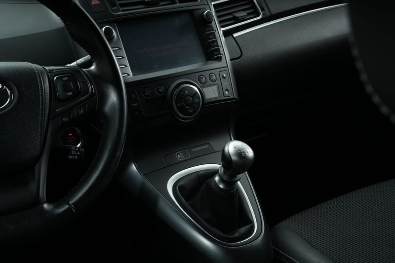 Toyota Verso bild 16