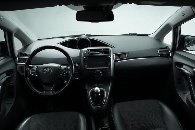 Toyota Verso bild 17