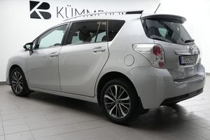 Toyota Verso bild 10