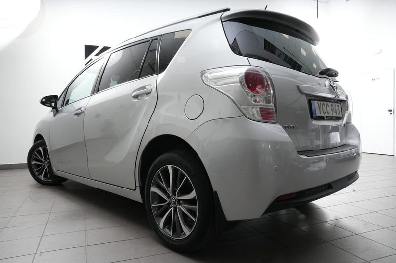 Toyota Verso bild 8