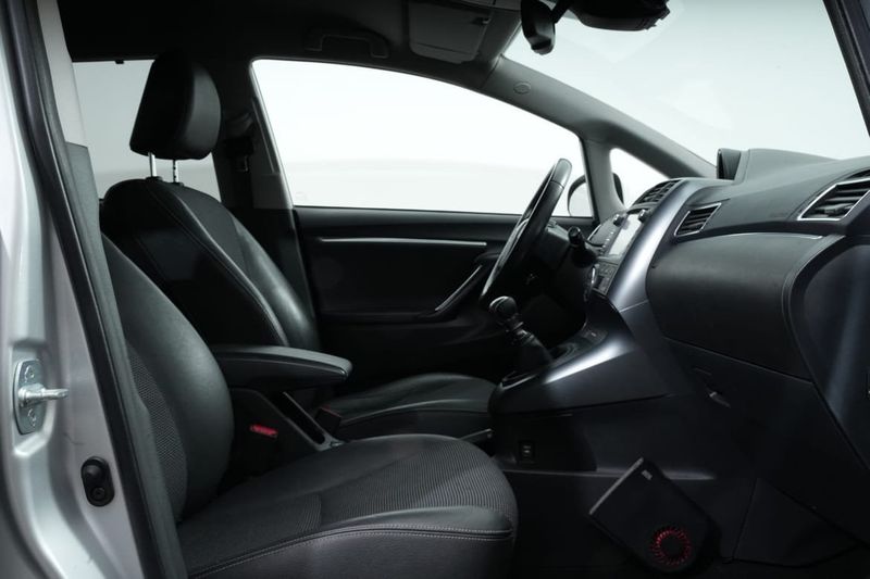 Toyota Verso bild 19
