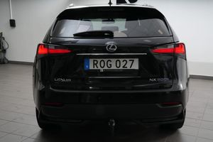 Lexus NX bild 9