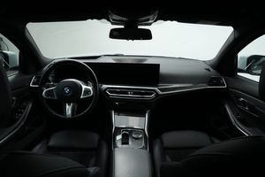BMW 330 bild 17