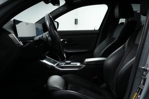 BMW 330 bild 13