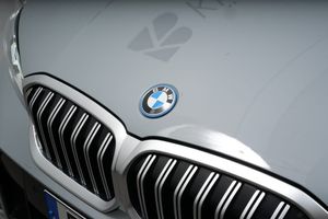 BMW 330 bild 4