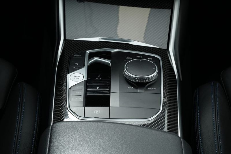 BMW 330 bild 18
