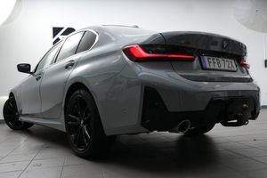 BMW 330 bild 9