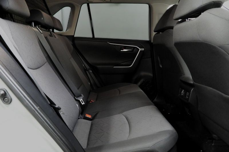 Toyota RAV4 bild 22