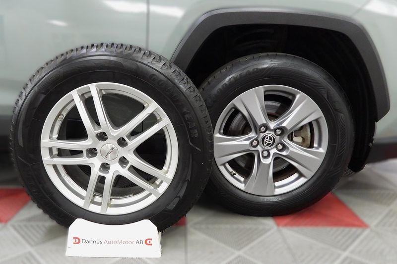 Toyota RAV4 bild 11