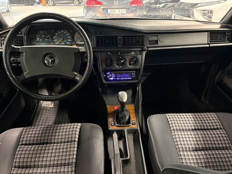 Mercedes 190 bild 8