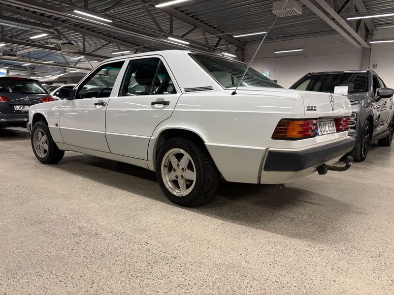 Mercedes 190 bild 3