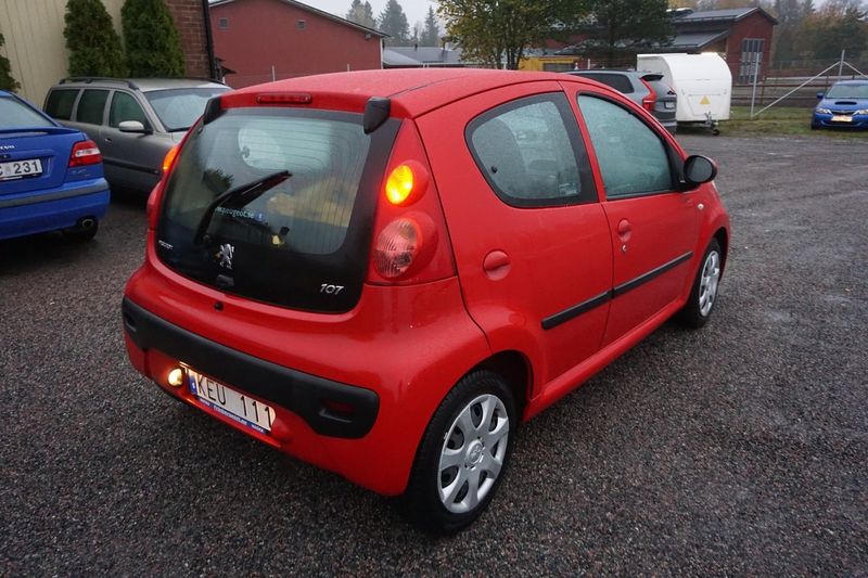 Peugeot 107 bild 2