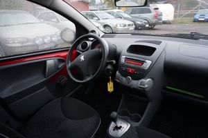 Peugeot 107 bild 6