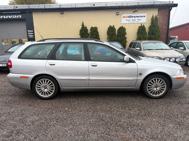 Volvo V40 bild 2