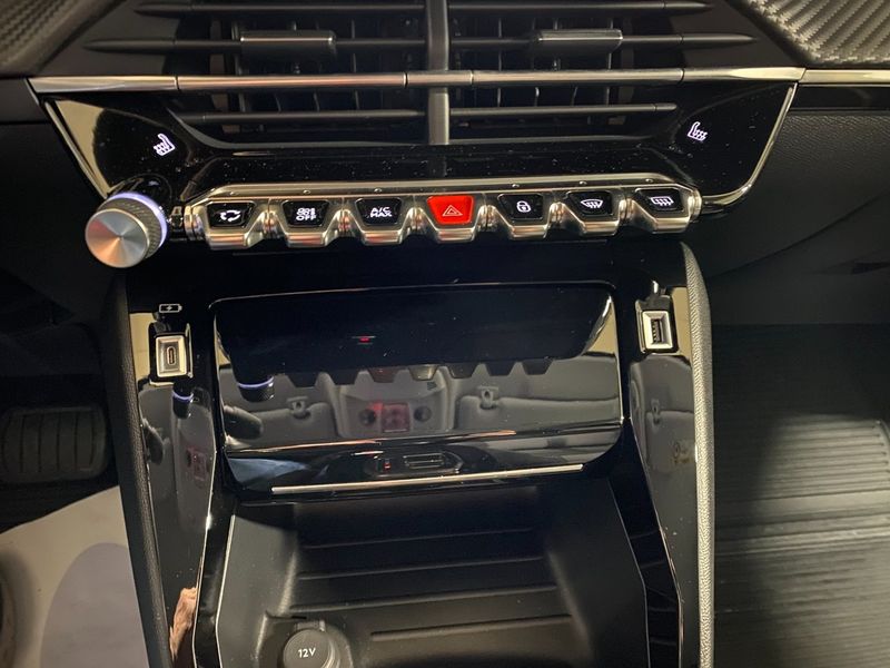 Peugeot 208 bild 17