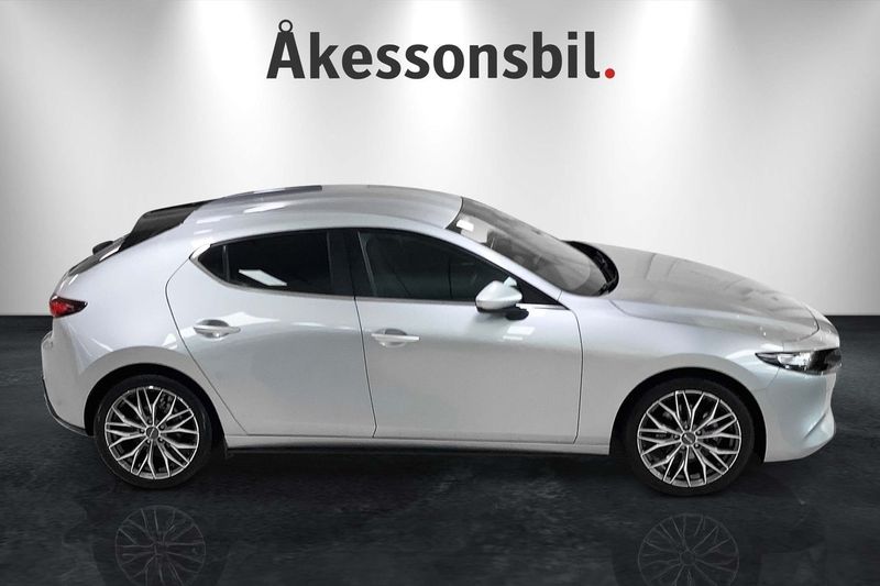 Mazda 3 bild 2