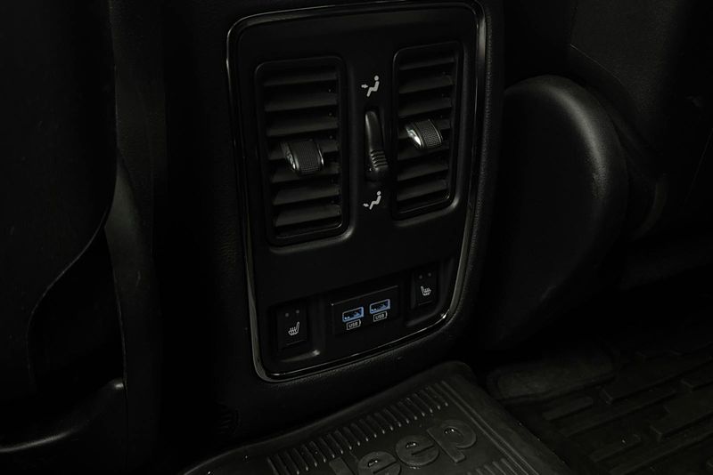 Jeep Grand Cherokee bild 18