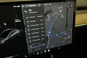 Tesla Model 3 bild 11